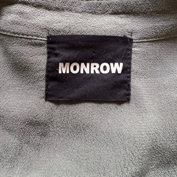 Monrow Size XS Laurel Green Button Up Long Sleeve Collared Elastic Waist Romper - Picture 3 of 15